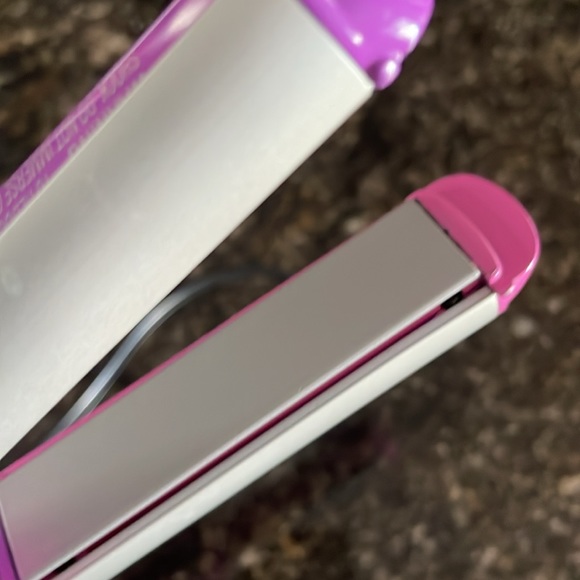 Con air mini flat iron with carrying case - Picture 2 of 5